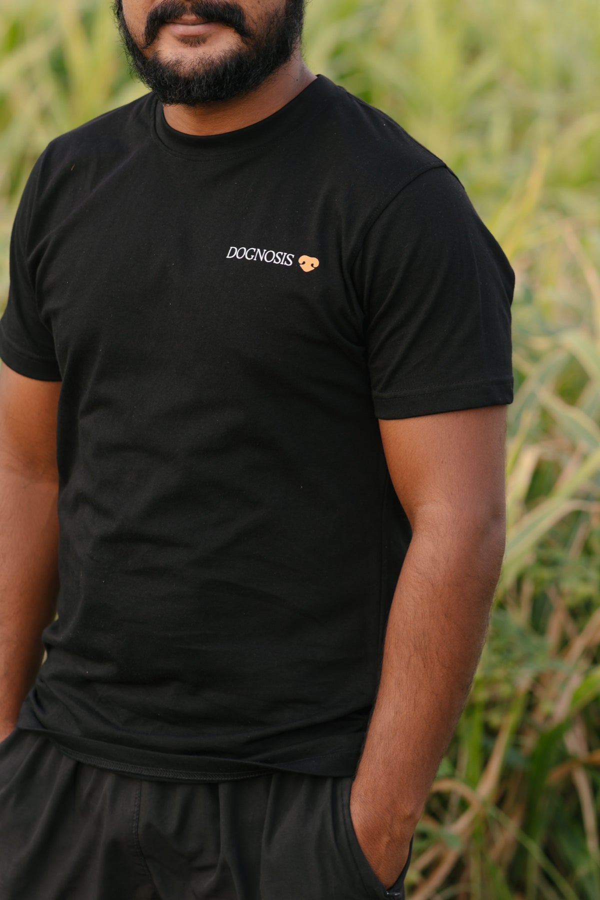 Dognosis Snout tee in black, Snoutlet